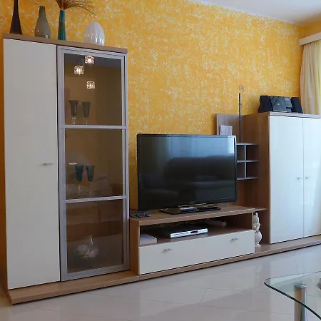 Apartment Viktoria B *