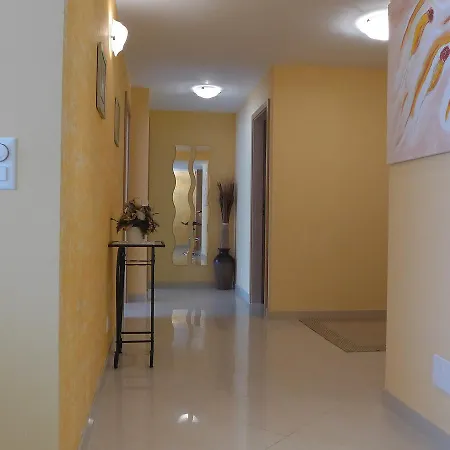 Apartment Viktoria B *